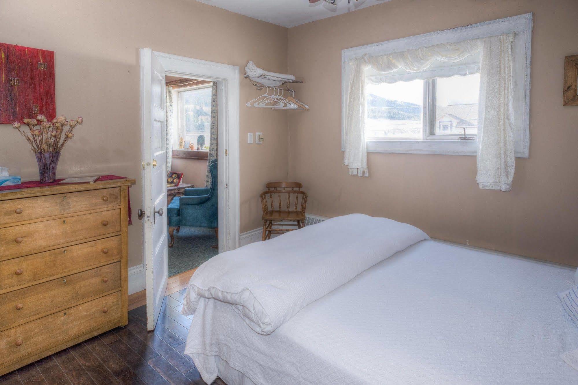 Country Encounters Accommodations Coleman Eksteriør billede